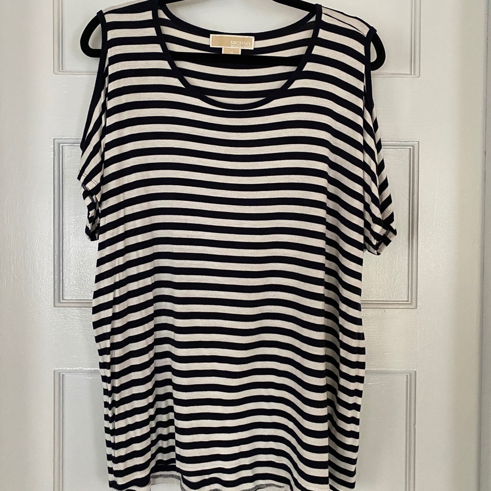 2/$15 💫 Michael Kors Top